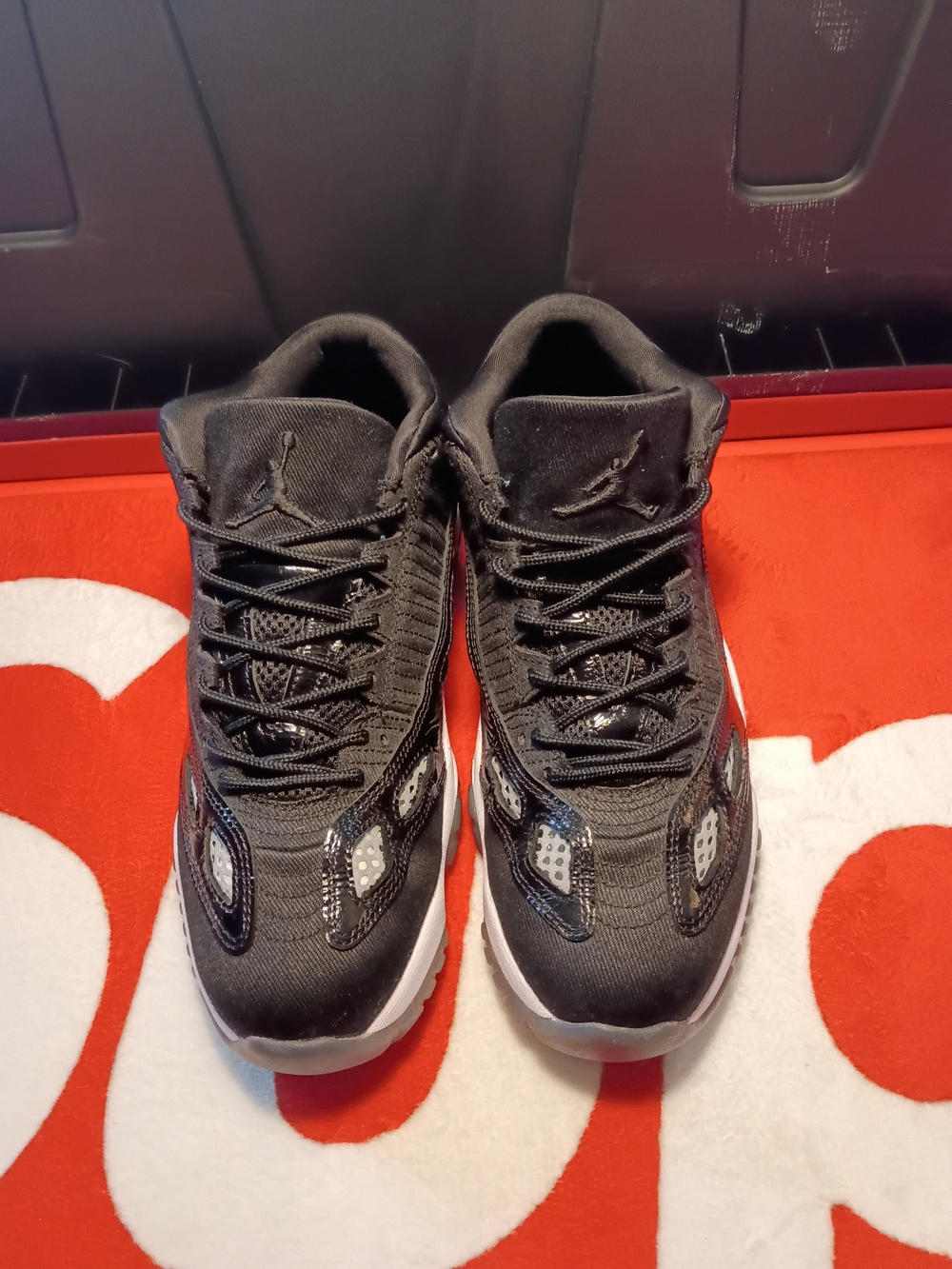 Nike Air Jordan 11 Low IE Black White Size 9M No Box